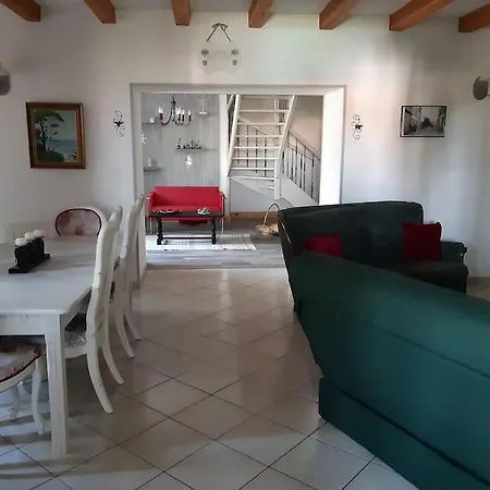 10 Personnes. 別荘